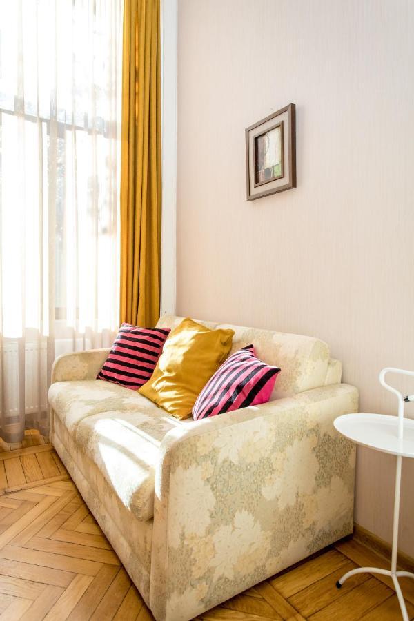 Hb Apartments Mari Brose Tbilisi Exterior photo