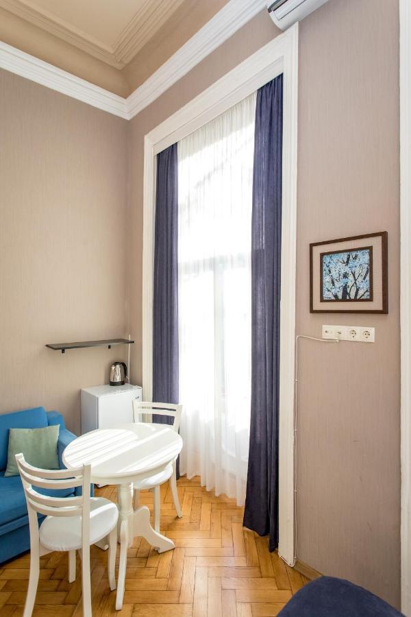 Hb Apartments Mari Brose Tbilisi Exterior photo